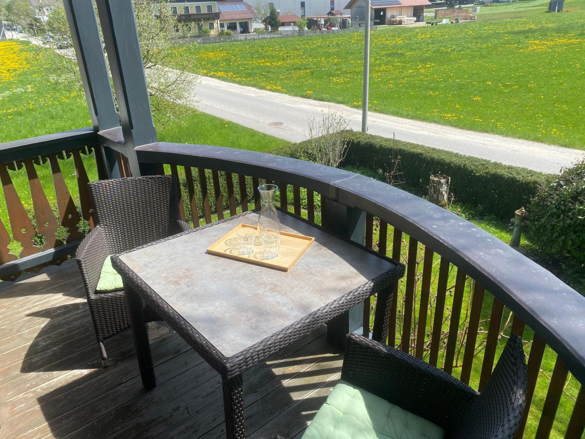 Traumhaft Grosse Ferienwohnung Naehe Attersee Sankt Georgen im Attergau Exteriör bild
