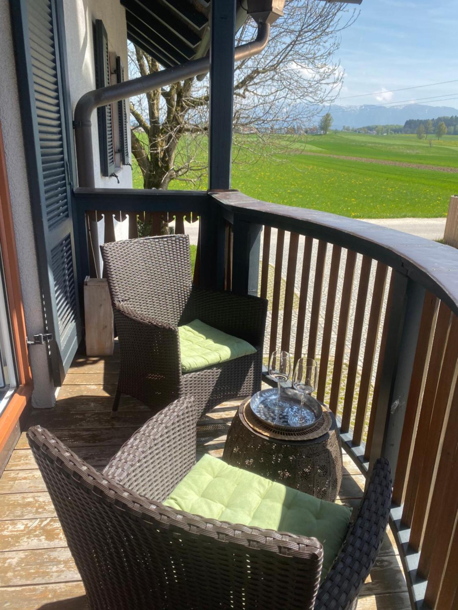 Traumhaft Grosse Ferienwohnung Naehe Attersee Sankt Georgen im Attergau Exteriör bild